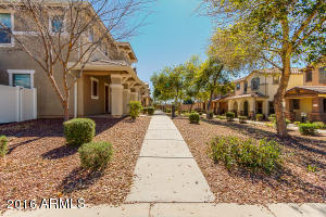 3863 E Jasper Dr, Gilbert, AZ 85296 photo 1
