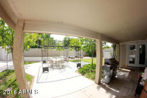 2001 E Cortez Dr, Gilbert, AZ 85234 photo 4