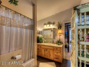 3435 E Coolidge St, Phoenix, AZ 85018 photo 9