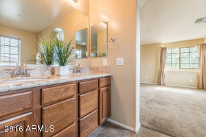 3271 E Meadowview Dr, Gilbert, AZ 85298 photo 15