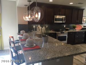 2045 E Anderson Dr, Phoenix, AZ 85022 photo 3