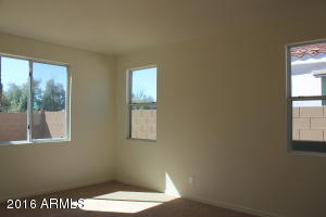 821 E Gary Ln, Phoenix, AZ 85042 photo 26