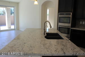 821 E Gary Ln, Phoenix, AZ 85042 photo 19