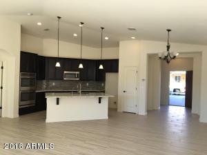 821 E Gary Ln, Phoenix, AZ 85042 photo 2