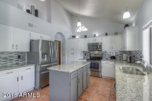 1953 E Greentree Dr, Tempe, AZ 85284 photo 2