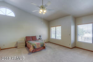 1953 E Greentree Dr, Tempe, AZ 85284 photo 4