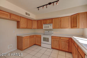 2161 S Peppertree Dr, Gilbert, AZ 85295 photo 11
