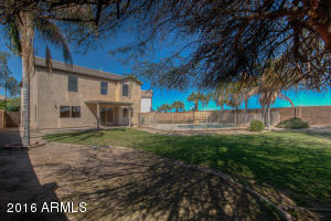 2161 S Peppertree Dr, Gilbert, AZ 85295 photo 3