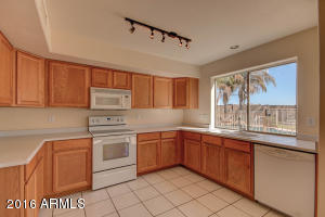 2161 S Peppertree Dr, Gilbert, AZ 85295 photo 10