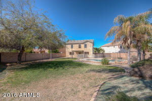 2161 S Peppertree Dr, Gilbert, AZ 85295 photo 4