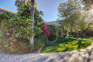 198 N Sierra Ct, Gilbert, AZ 85234 photo 4