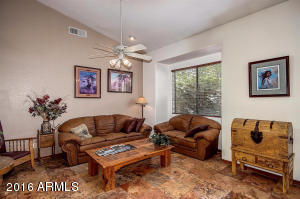 198 N Sierra Ct, Gilbert, AZ 85234 photo 12