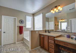 3643 E Robin Ln, Gilbert, AZ 85296 photo 33