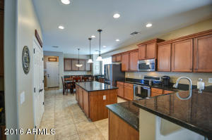 3643 E Robin Ln, Gilbert, AZ 85296 photo 4
