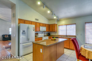 1264 S Corrine Dr, Gilbert, AZ 85296 photo 9
