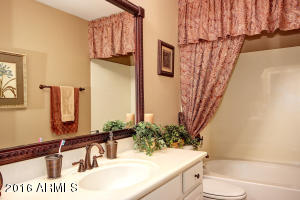 4049 E Adobe Dr, Phoenix, AZ 85050 photo 8