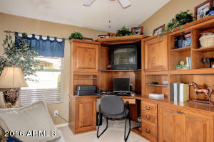 4049 E Adobe Dr, Phoenix, AZ 85050 photo 9
