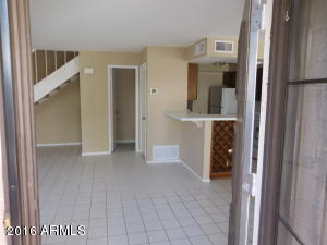 13205 N 3rd Pl, Phoenix, AZ 85022 photo 2