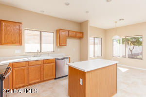 1679 E Saratoga St, Gilbert, AZ 85296 photo 7