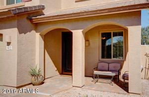 972 Euclid Ave, Gilbert, AZ 85297 photo 3