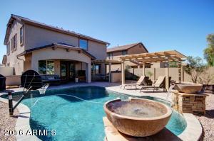 972 Euclid Ave, Gilbert, AZ 85297 photo 2