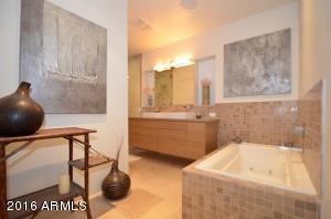 3253 E Glenrosa Ave, Phoenix, AZ 85018 photo 16