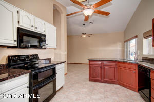 4226 E Windsong Dr, Phoenix, AZ 85048 photo 11