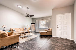 1352 E Chilton Dr, Tempe, AZ 85283 photo 2