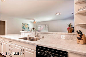 1352 E Chilton Dr, Tempe, AZ 85283 photo 9