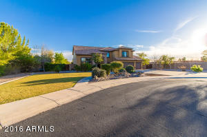 1063 E Shannon Ct, Gilbert, AZ 85295 photo 2