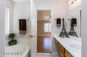 10864 E Clovis Ave, Mesa, AZ 85208 photo 16