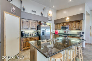 1272 S Dodge Ct, Gilbert, AZ 85233 photo 3