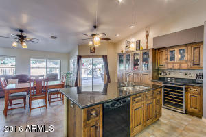 1272 S Dodge Ct, Gilbert, AZ 85233 photo 7