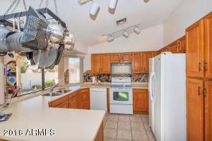 5649 E Huber St, Mesa, AZ 85205 photo 8