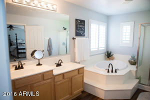 2501 E Shannon St, Gilbert, AZ 85295 photo 24