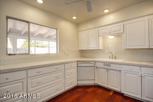 5160 E Verde Ln, Phoenix, AZ 85018 photo 14