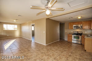 2706 E Mobile Ln, Phoenix, AZ 85040 photo 2