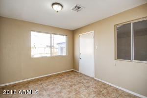 2706 E Mobile Ln, Phoenix, AZ 85040 photo 7