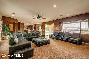 2751 E Flower Ct, Gilbert, AZ 85298 photo 3