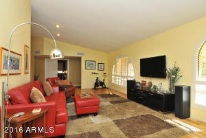 2702 E Cortez St, Phoenix, AZ 85028 photo 3