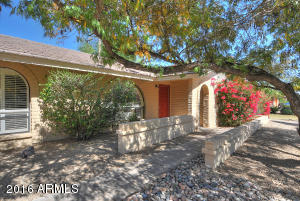 2702 E Cortez St, Phoenix, AZ 85028 photo 2