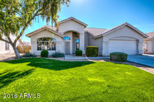 2259 E San Tan Dr, Gilbert, AZ 85296 photo 1