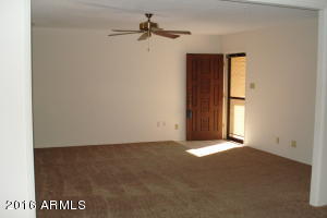 6829 N 36th Dr, Phoenix, AZ 85019 photo 2