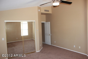1408 E Comstock Dr, Gilbert, AZ 85296 photo 5
