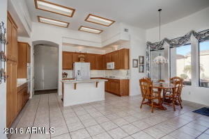 4836 E Daley Ln, Phoenix, AZ 85054 photo 7