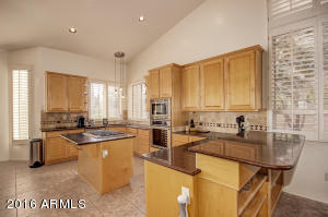 7925 E Saddleback Cir, Mesa, AZ 85207 photo 21