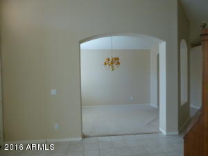 1026 E Constitution Dr, Gilbert, AZ 85296 photo 5