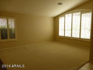 1026 E Constitution Dr, Gilbert, AZ 85296 photo 3