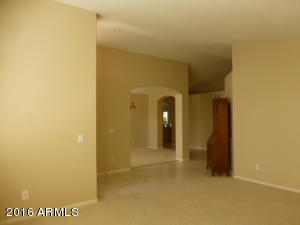 1026 E Constitution Dr, Gilbert, AZ 85296 photo 4