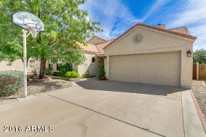 3853 E Tanglewood Dr, Phoenix, AZ 85048 photo 1